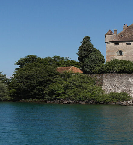 A Day trip to Yvoire – a Medieval Floral Town on Lake Geneva